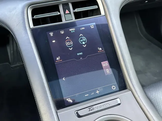 Porsche Taycan 4S Performance 84 kWh 2020 Elektrisch 53