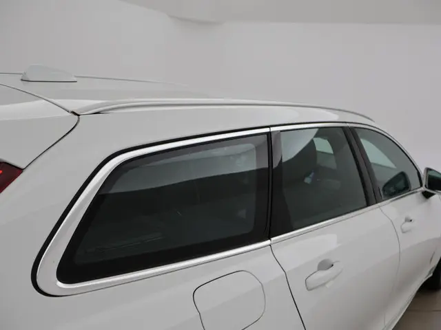 Volvo V90 2.0 T4 190 PK AUT. 2019 Benzine 15