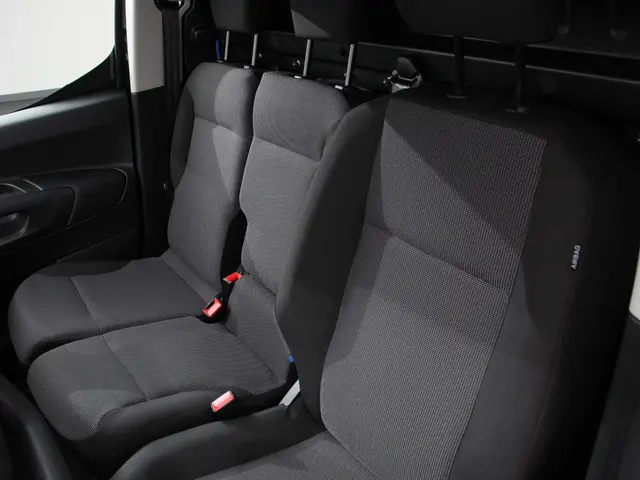 Opel Combo 1.5 BlueHDi 130 pk L2 Automaat 2024 Diesel 11