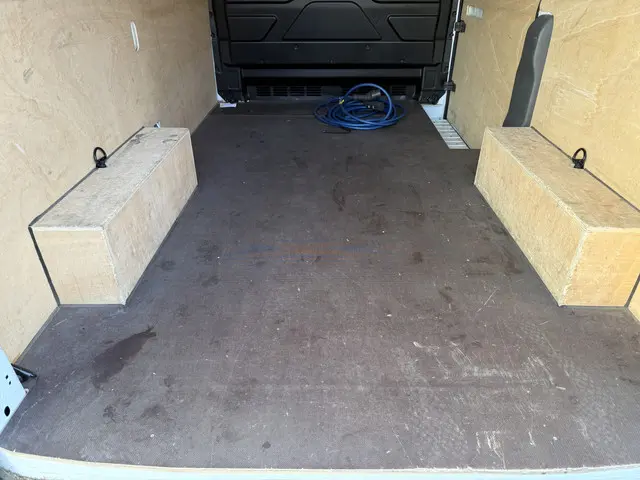 Ford E-Transit 390 75kWh 184PK 2023 Elektrisch 15