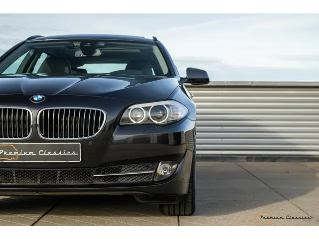 BMW 5 Serie Touring 535xi 2013 Benzine 3