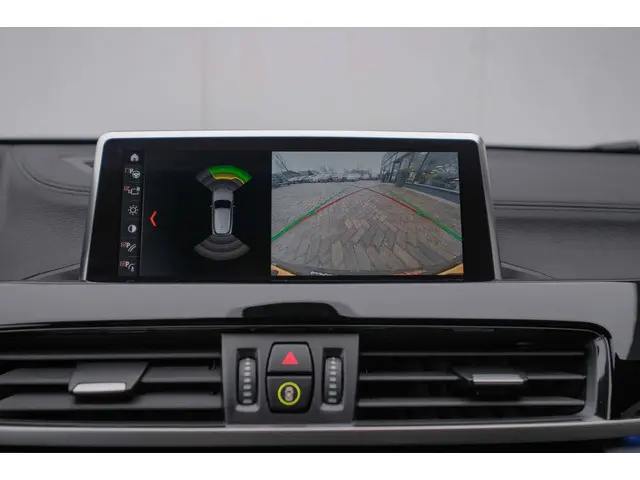 BMW X2 SDrive18i High Executive|Navi|Camera|18'' 2023 Benzine 20