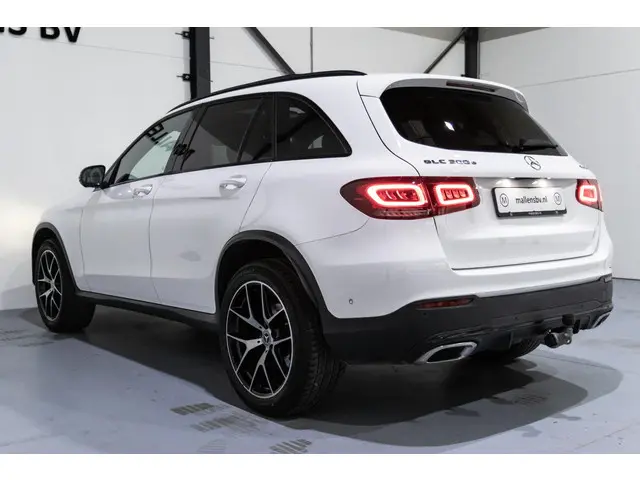 Mercedes-Benz GLC 300e 4MATIC 2021 Hybride Benzine 12