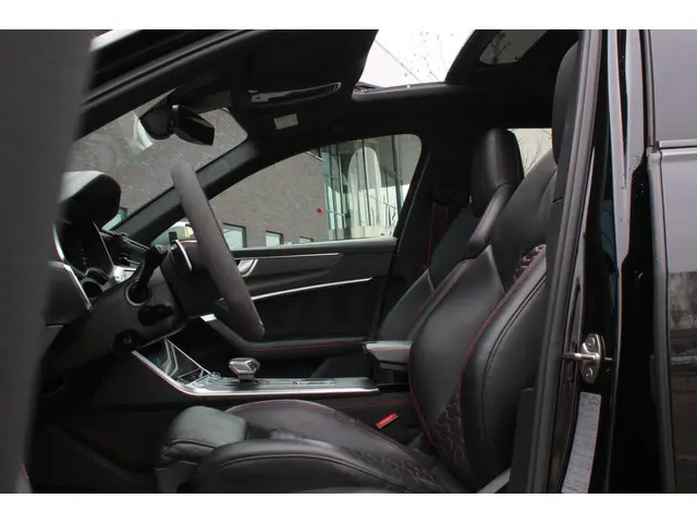 Audi RS6 A6 Avant TFSI quattro 2020 Hybride Benzine 2