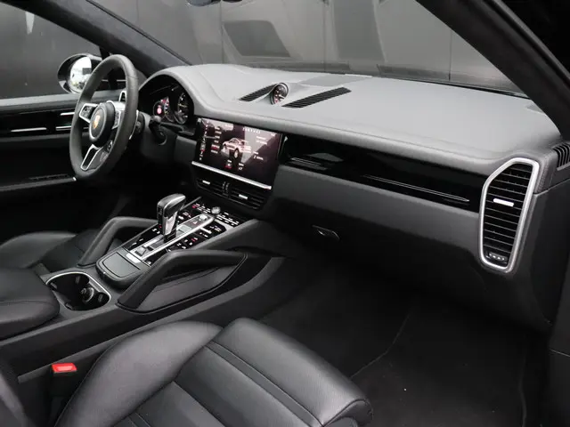Porsche Cayenne 3.0 E-Hybrid 2020 Hybride Benzine 28