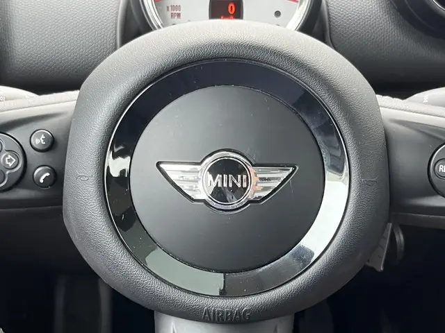 MINI Countryman 1.6 One Knockout Edition 2014 Benzine 53