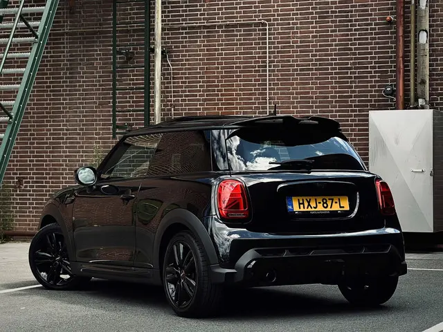 MINI Cooper Mini 1.5 John Cooper Works 2022 Benzine 8