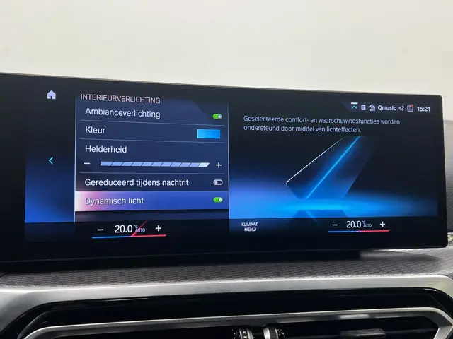 BMW 3 Serie Touring 318i 2023 Benzine 28