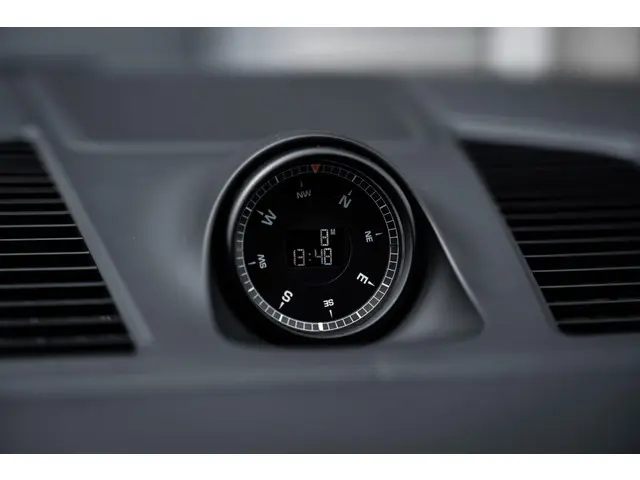 Porsche Cayenne 3.0 E-Hybrid 2023 Hybride Benzine 35