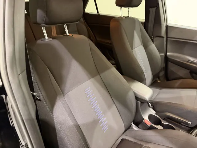 Hyundai i20 I-20 1.2 Premium Passion Navi 2018 Benzine 39