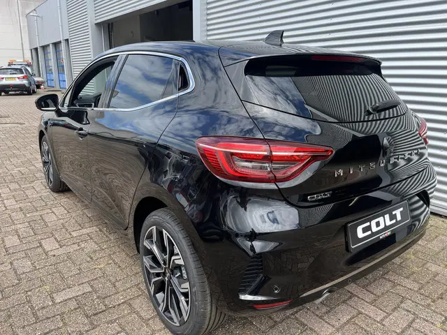 Mitsubishi Colt 1.0T MT First Edition 2024 Benzine 5