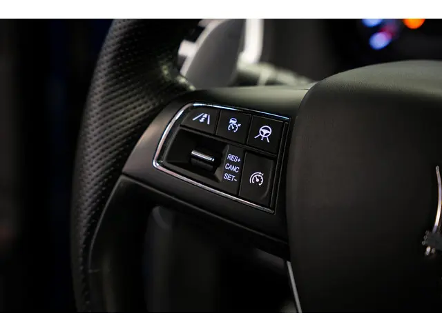 Maserati Ghibli 3.0 V6 S Q4 Ribelle 2021 Benzine 24