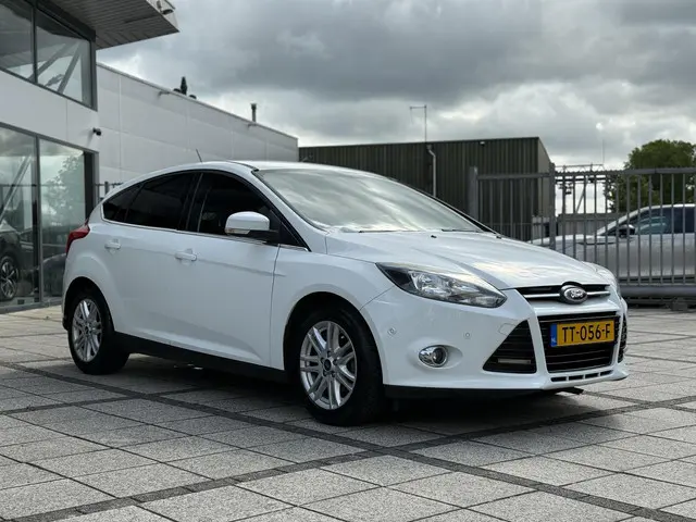 Ford Focus 1.0 EcoBoost 5drs Titanium 2013 Benzine 7