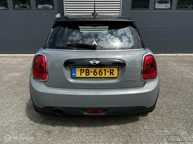MINI Cooper Mini 1.5 NAVI/CRUISE/PDC 2017 Benzine 15