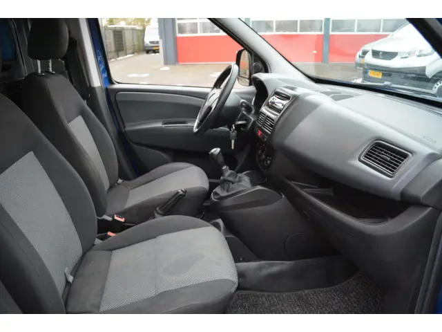 Fiat Doblò Cargo 1.3 MultiJet Actual 2014 Diesel 23