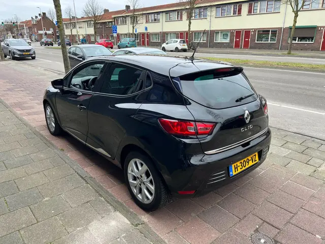 Renault Clio 1.2 TCe Intens automaat navi 2018 Benzine 4