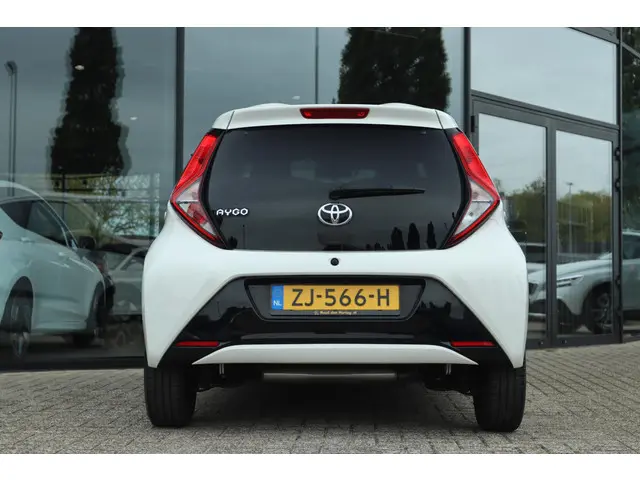 Toyota Aygo 1.0 VVT-I X-CITE 2019 Benzine 9