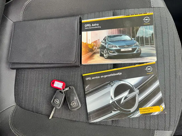 Opel Astra 1.4 Blitz 2015 Benzine 18