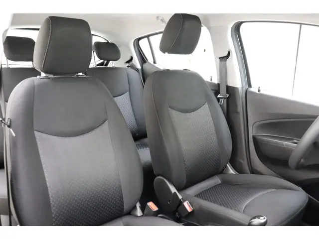 Opel KARL 1.0 ecoFLEX Edition 2017 Benzine 15