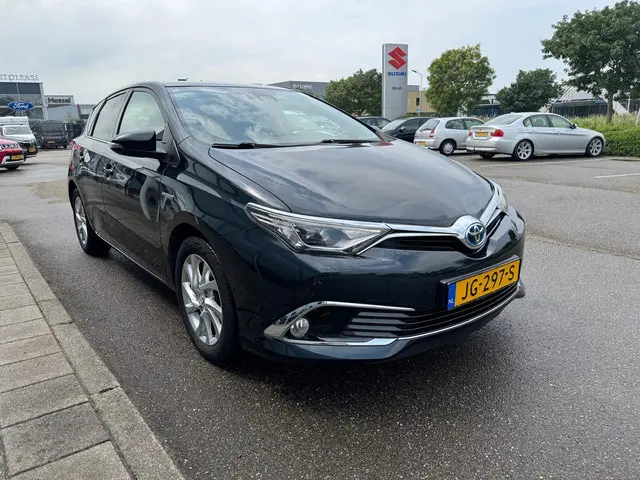 Toyota Auris 1.8 Hybrid Lease Pro 2016 Hybride Benzine 4