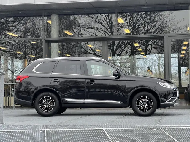 Mitsubishi Outlander 2.0 2017 Benzine 15