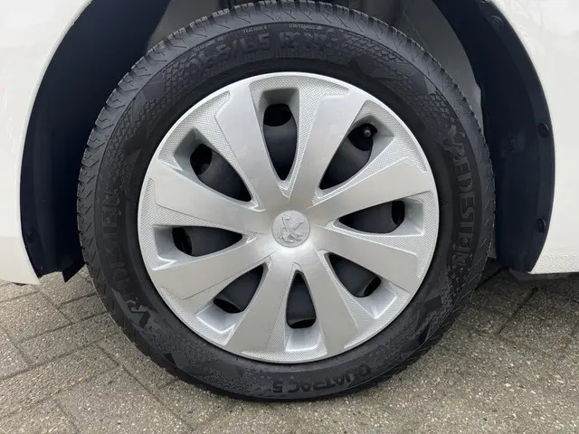 Peugeot 108 1.0 e-VTi Active 2019 Benzine 36