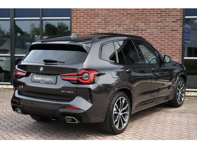 BMW X3 xDrive30e M-Sport 2021 Hybride Benzine 52