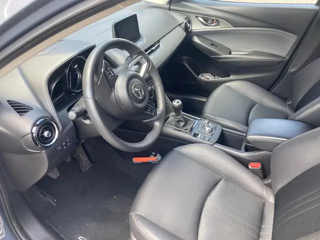 Mazda CX-3 SkyActiv-G 121 6MT Luxury 2020 Benzine 4