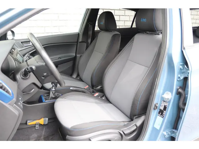 Hyundai i20 1.0 T-GDI Go! 2016 2016 Benzine 7