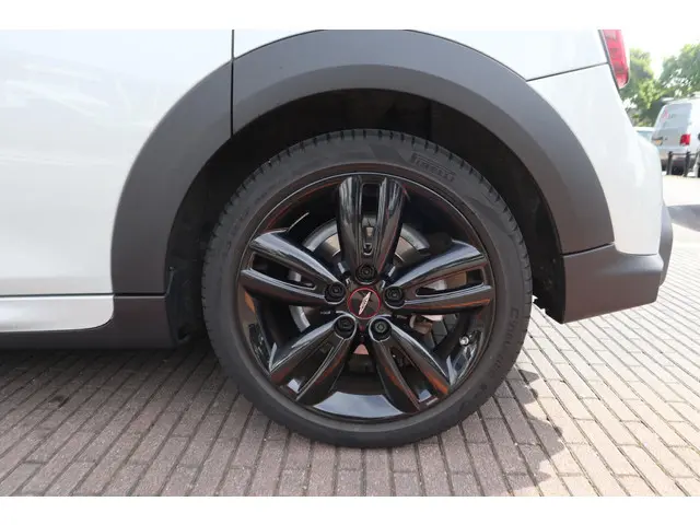 MINI 5-Deurs Cooper 2021 Benzine 7