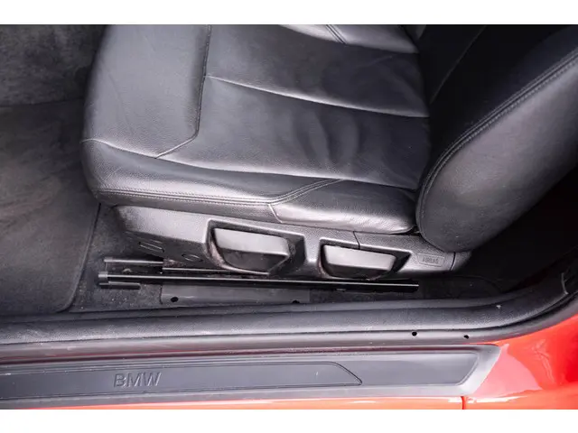 BMW 1 Serie 114i EDE Business+ 2013 Benzine 31