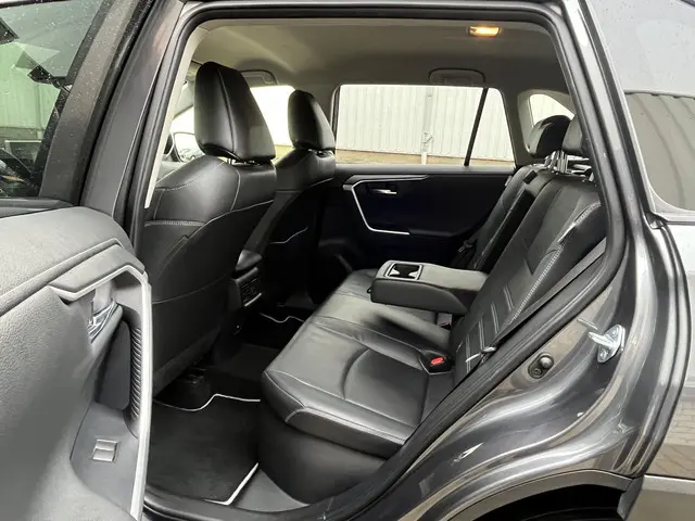 Toyota RAV4 2.5 Hybrid AWD Style 2022 Hybride Benzine 18