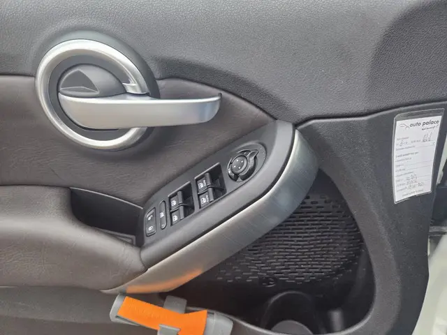 Fiat 500X 1.4 T M-Air Lounge Camera Navi 2015 Benzine 18