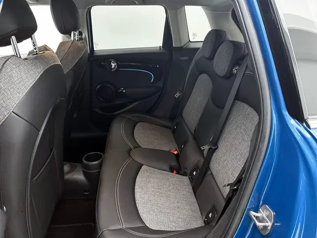 MINI One Mini 1.5 Business Edition 2022 Benzine 10