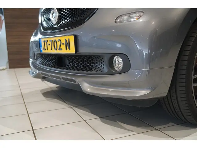 Smart Forfour EQ BRABUS Style 18 kWh 2019 Elektrisch 12