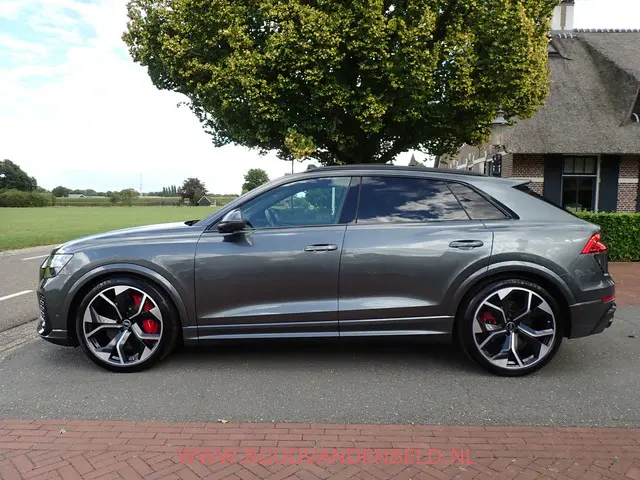 Audi RSQ8 4.0TFSI QUATTRO 2021 Benzine 6