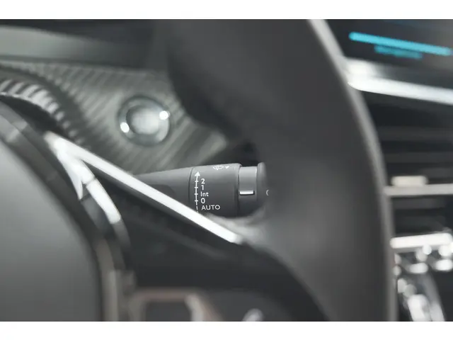 Peugeot e-2008 EV Active 50 kWh 2022 Elektrisch 34