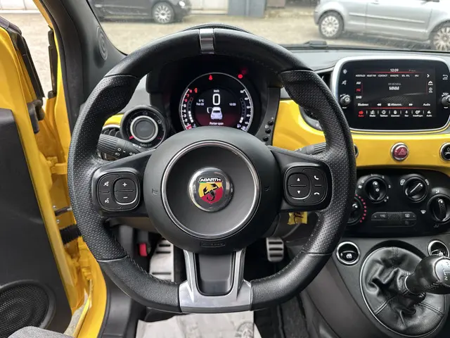 Fiat 500 1.4 T-Jet Abarth 595 2018 Benzine 16