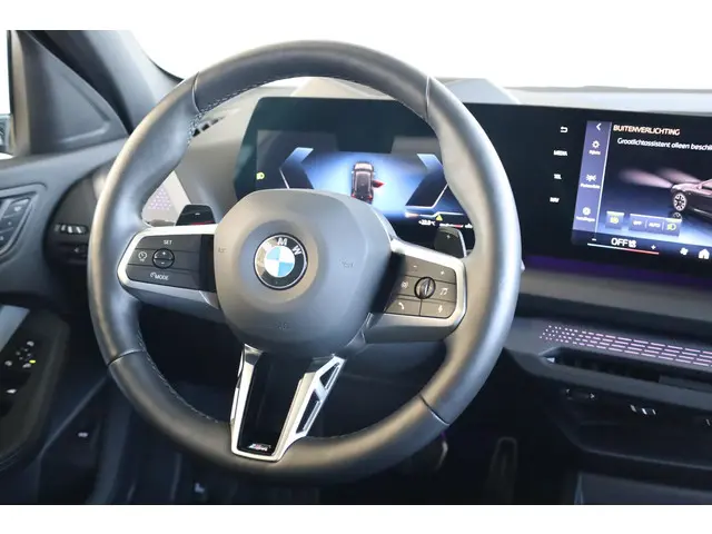 BMW 1 Serie 120 2024 Benzine 11