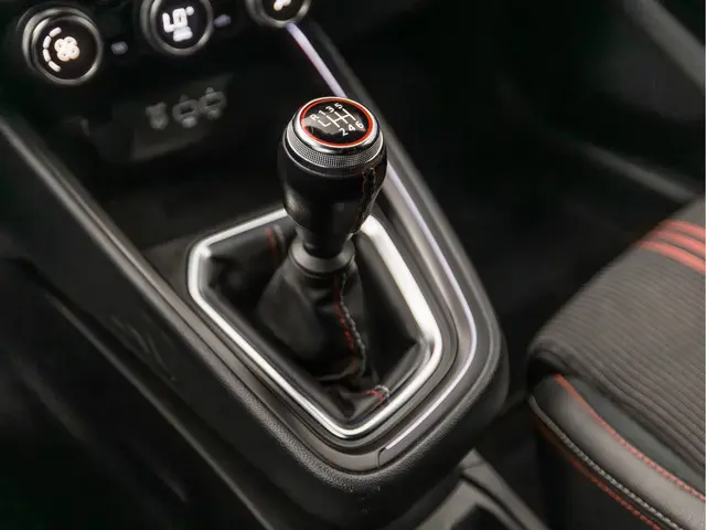 Renault Clio 1.0 TCe R.S. Line 2021 Benzine 10