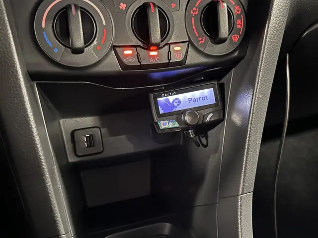 Suzuki Swift 1.2 Bandit EASSS 2013 Benzine 19