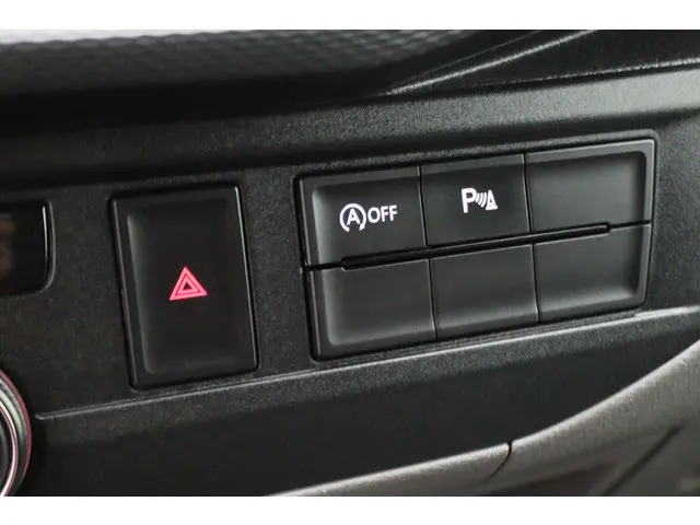 Volkswagen Transporter 2.0 TDI DSG L1H1 2022 Diesel 44