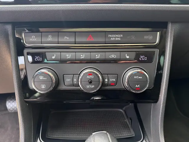 SEAT Leon 1.8 TSI FR Business Intense 2017 Benzine 18