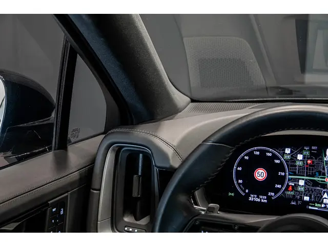 Porsche Cayenne Coupé 3.0 E-Hybrid 2024 Hybride Benzine 41