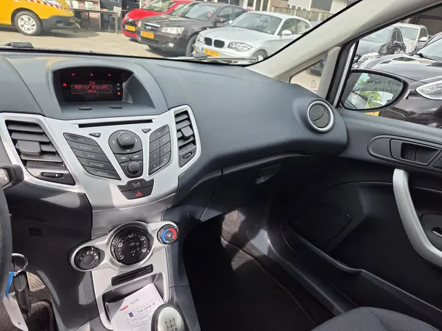 Ford Fiesta 1.25 Limited 2012 Benzine
