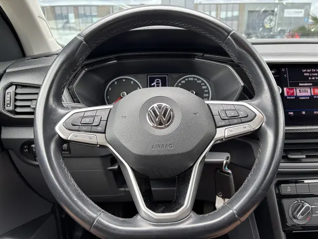 Volkswagen T-Cross 1.0 TSI Life 2020 Benzine 15