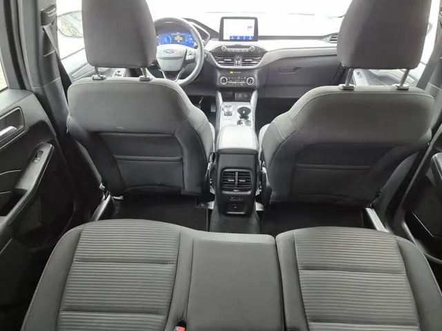 Ford Kuga 2.5 PHEV Titanium 2023 Hybride Benzine 26