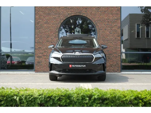 Škoda Enyaq iV 60 Selection 2024 Elektrisch 5