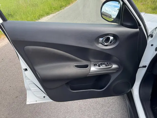 Nissan Juke 1.6 Tekna AUTOMAAT bomvol luxe 2012 Benzine 11