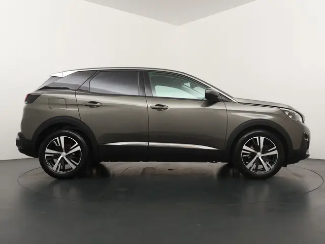 Peugeot 3008 1.2 PureTech Allure 2018 Benzine 6